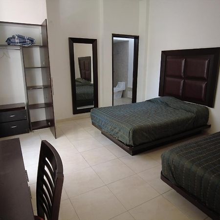 Hotel O Puente San Juan del Río Eksteriør billede