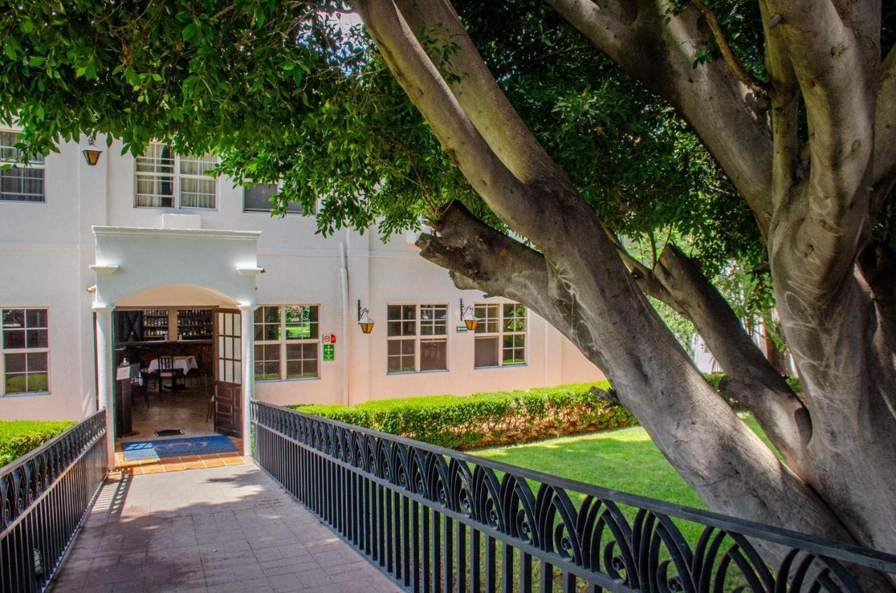 Hotel O Puente San Juan del Río Eksteriør billede