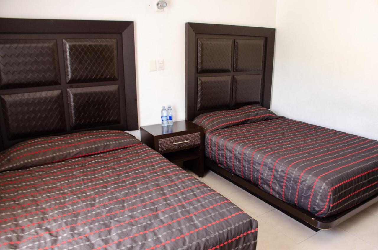Hotel O Puente San Juan del Río Eksteriør billede