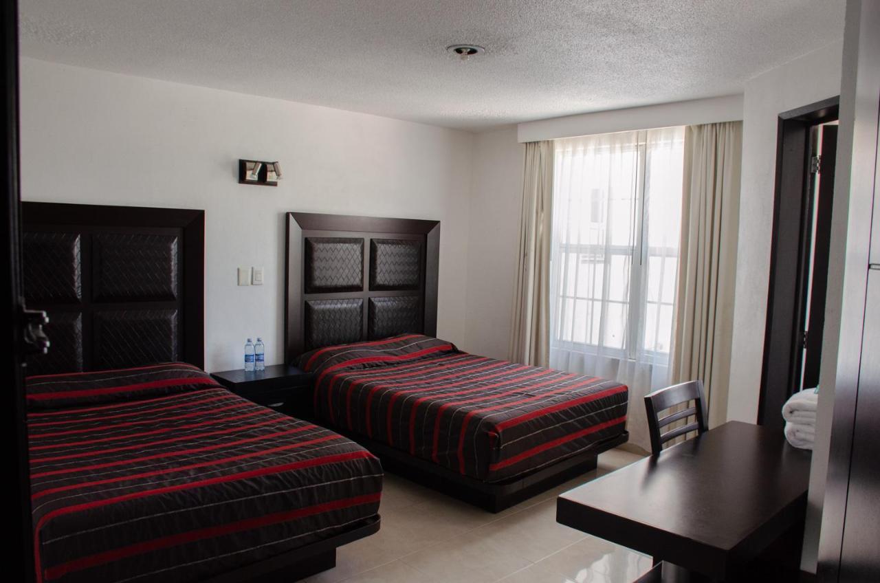 Hotel O Puente San Juan del Río Eksteriør billede
