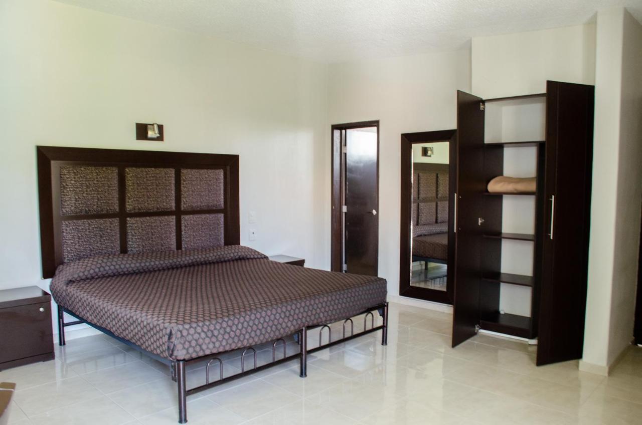 Hotel O Puente San Juan del Río Eksteriør billede
