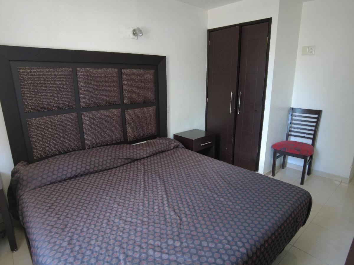 Hotel O Puente San Juan del Río Eksteriør billede