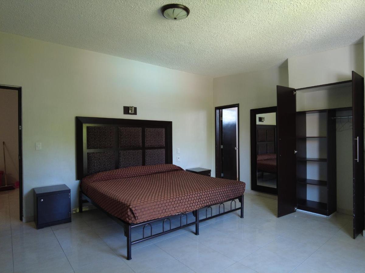 Hotel O Puente San Juan del Río Eksteriør billede