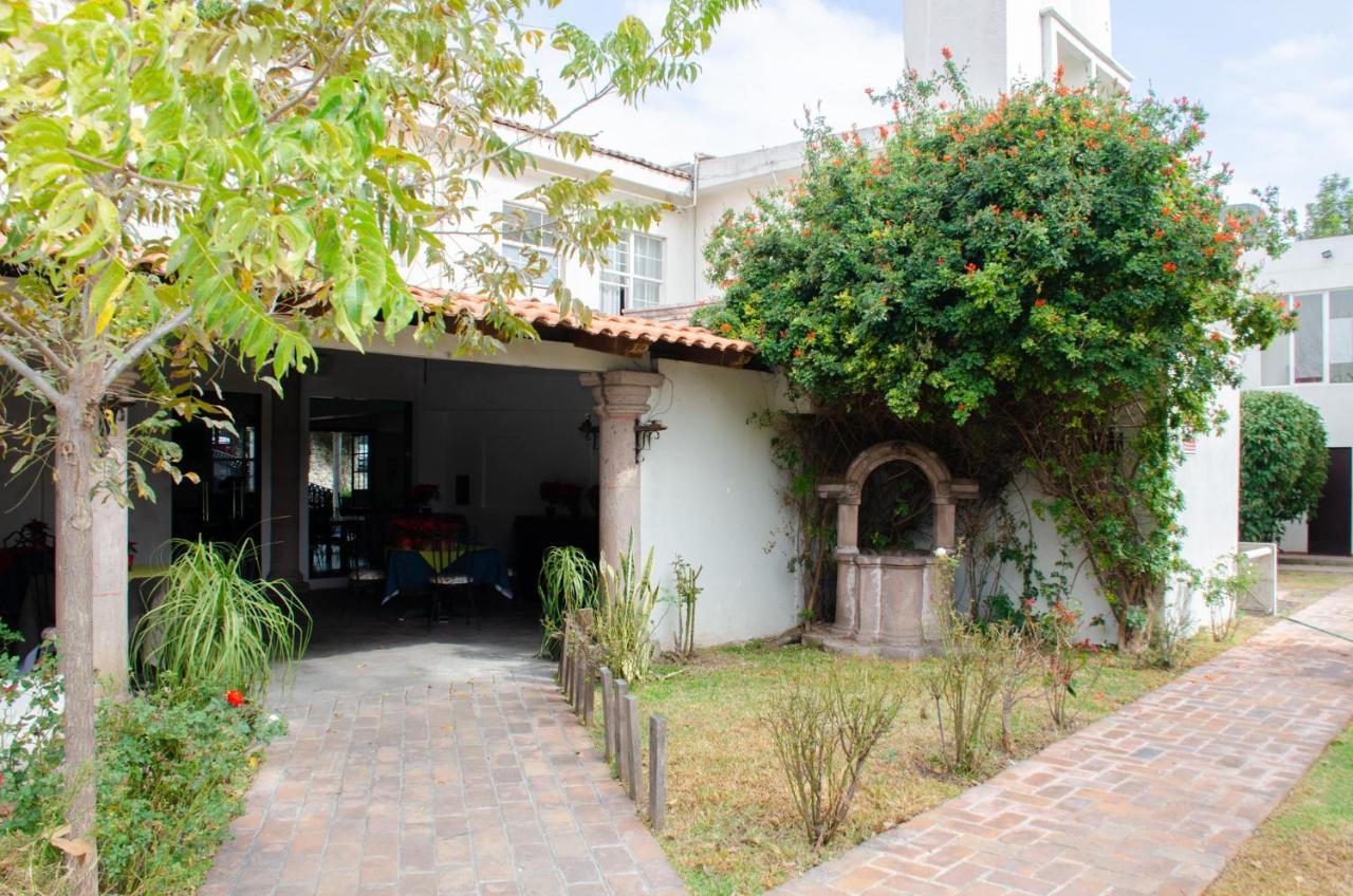 Hotel O Puente San Juan del Río Eksteriør billede